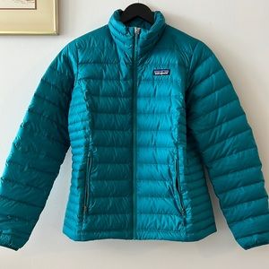 Patagonia Women’s Down Sweater Jacket in Small